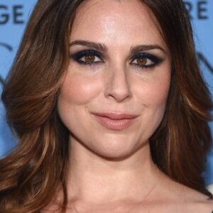 تصویر هنرمند Cara Buono