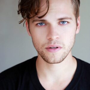 تصویر هنرمند Alexander Calvert