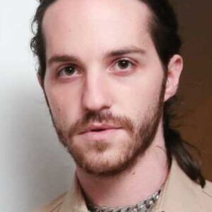 تصویر هنرمند Eli Russell Linnetz