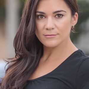 تصویر هنرمند Hannah Betts