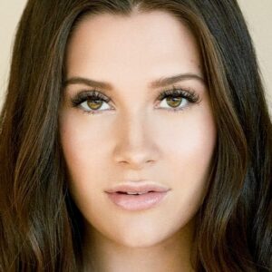 تصویر هنرمند Natasha Calis