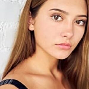 تصویر هنرمند Elyse Cole