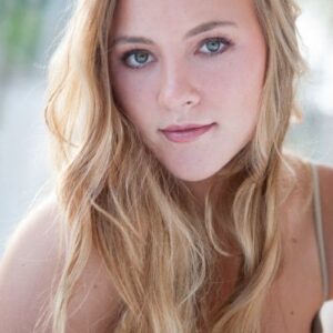 تصویر هنرمند Hannah Robinson