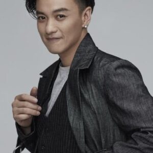 تصویر هنرمند Zhou Yiwei