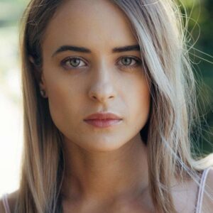 تصویر هنرمند Karina Banno