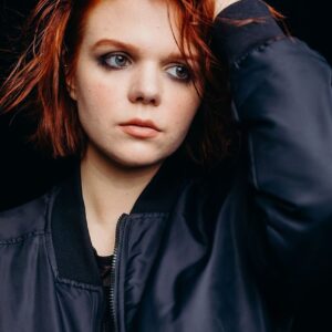 تصویر هنرمند Mackenzie Lansing