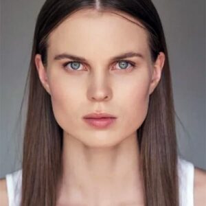 تصویر هنرمند Aleksandra Revenko