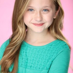 تصویر هنرمند Claire Elizabeth Green