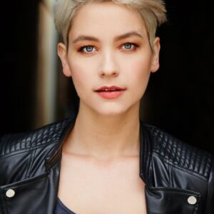 تصویر هنرمند Vivienne Greer