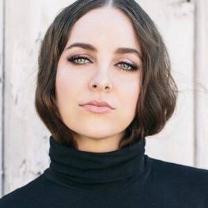 تصویر هنرمند Brittany Curran