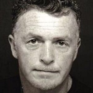 تصویر هنرمند Dennis Lynch