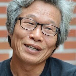 تصویر هنرمند Yoo Soon-woong