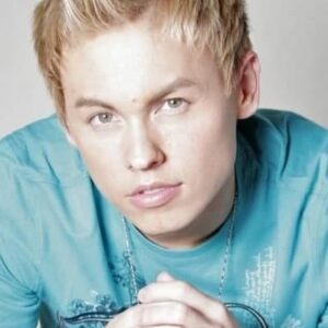 تصویر هنرمند Drew Ryan Scott