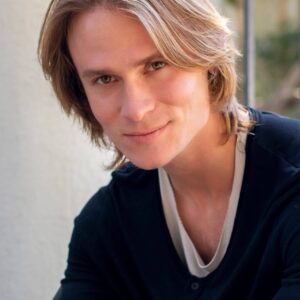 تصویر هنرمند Cameron Greco