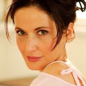 تصویر هنرمند Elea Oberon