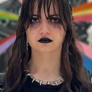 تصویر هنرمند Mackenzie Mills