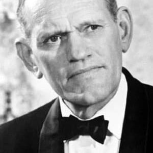 تصویر هنرمند Harry Andrews