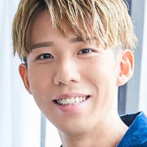 تصویر هنرمند Shuichi Uchida