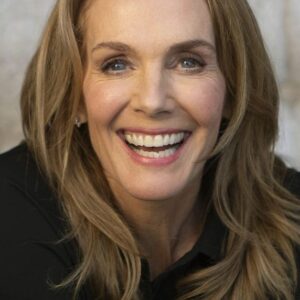 تصویر هنرمند Julie Hagerty