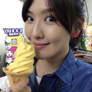 تصویر هنرمند Adriene Lin