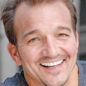 تصویر هنرمند Warrington Gillette