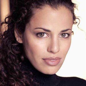 تصویر هنرمند Athena Karkanis