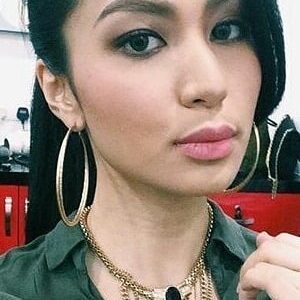 تصویر هنرمند Natasya Mahyan