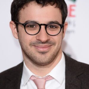 تصویر هنرمند Simon Bird