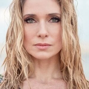 تصویر هنرمند Leticia Spiller