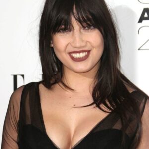 تصویر هنرمند Daisy Lowe