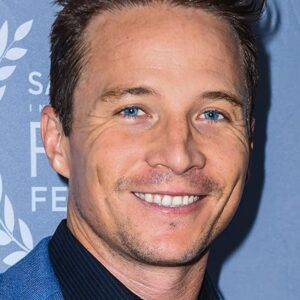 تصویر هنرمند Travis Aaron Wade