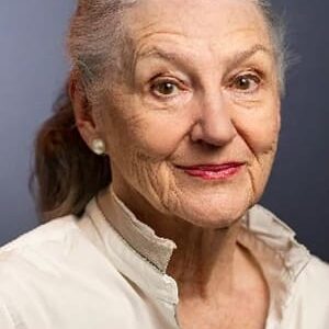 تصویر هنرمند Maggie Dence