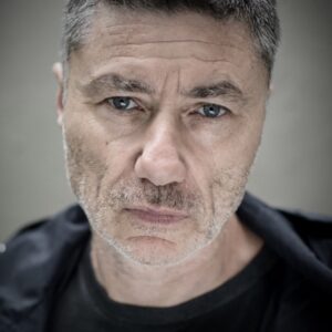 تصویر هنرمند Anton Valensi