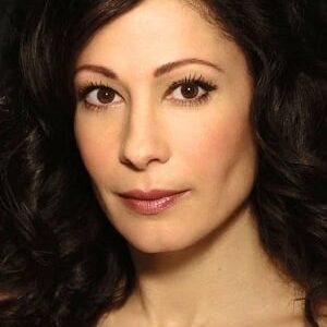 تصویر هنرمند Lisa Gorlitsky