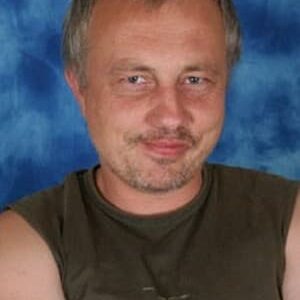 تصویر هنرمند Dariusz Maj