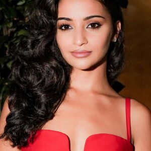 تصویر هنرمند Salena Qureshi