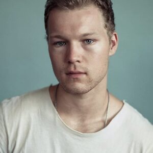 تصویر هنرمند Angus O'Brien