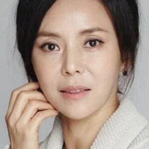 تصویر هنرمند Yoon Young Joo