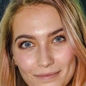 تصویر هنرمند Lisa Calder