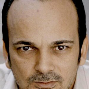 تصویر هنرمند Mennan Yapo