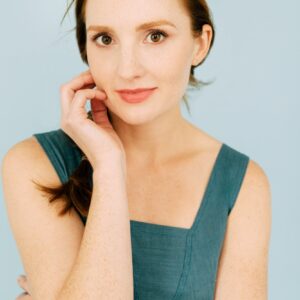 تصویر هنرمند Clare O'Malley