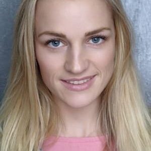 تصویر هنرمند Leona Clarke