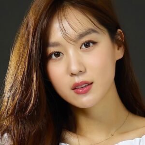 تصویر هنرمند Kim Hee-jung