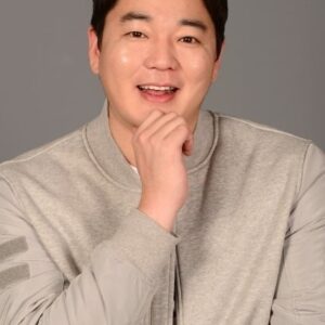 تصویر هنرمند Moon Ji-yoon