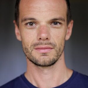 تصویر هنرمند James O'Connell