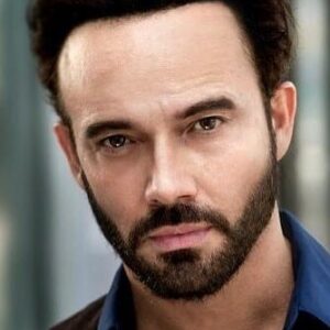 تصویر هنرمند Roger Floyd