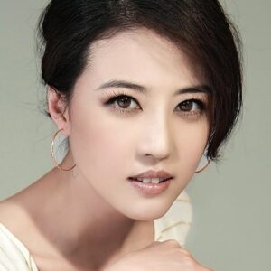 تصویر هنرمند Kathy Chow Hoi-Mei