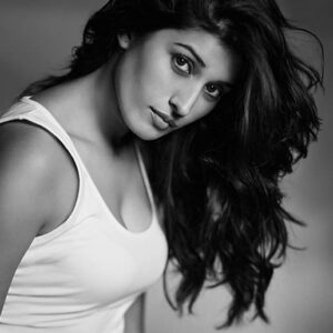 تصویر هنرمند Divinaa Thackur