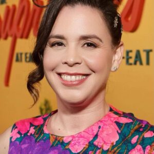 تصویر هنرمند Whitney Anne Adams