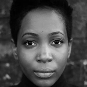 تصویر هنرمند Tamara Lawrance